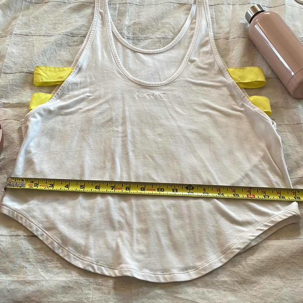 Under Armour Workout Tank Top - Picture 5 of 8